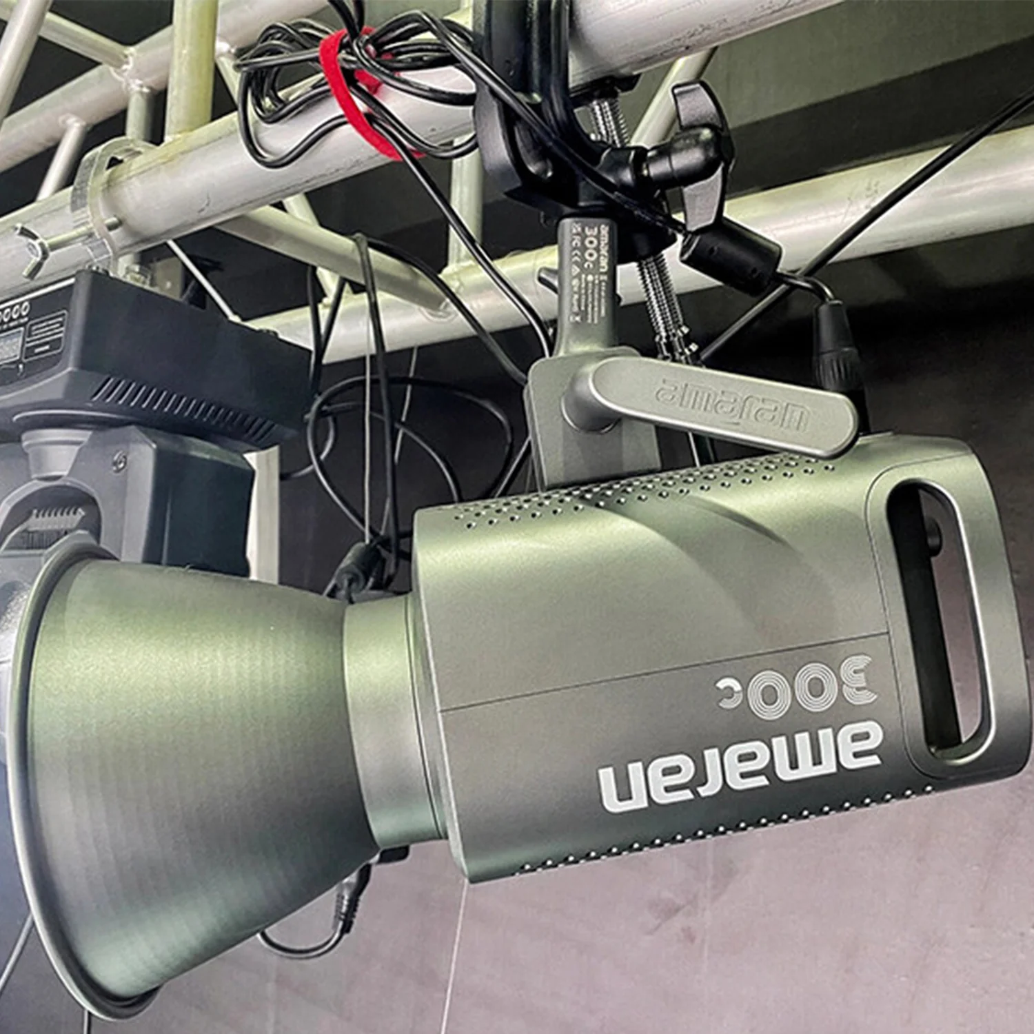 Pipe Clamp - 13